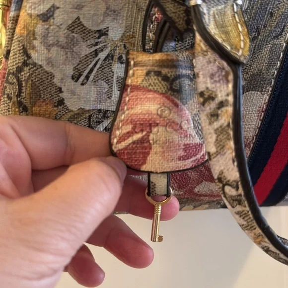 Designer Inspired Bag - Picture 5 of 8